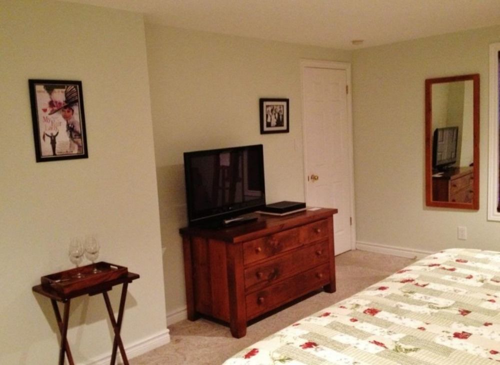 Finlay House Bed And Breakfast Niagara - On - The - Lake ภายนอก รูปภาพ