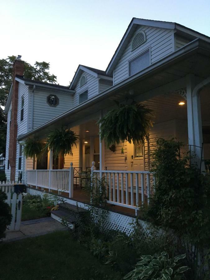 Finlay House Bed And Breakfast Niagara - On - The - Lake ภายนอก รูปภาพ
